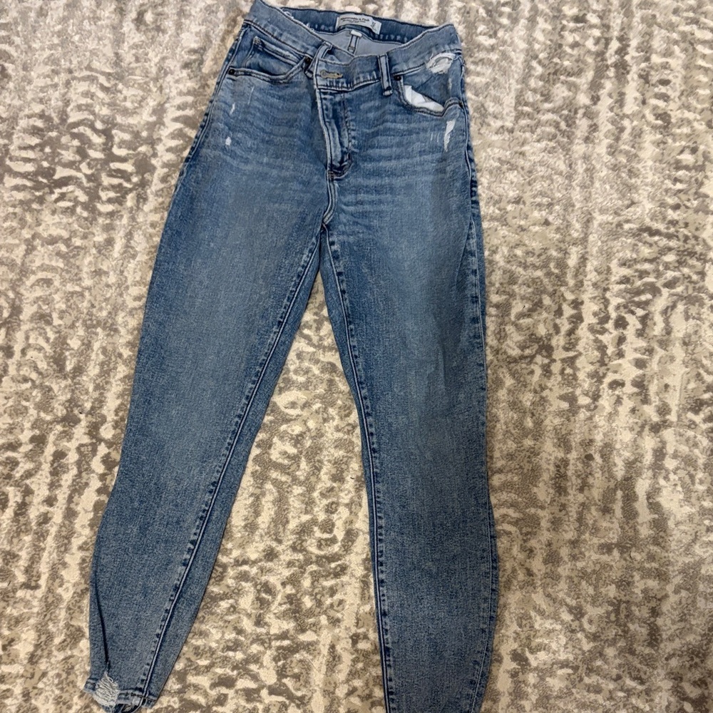 Abercrombie & Fitch Women's Skinny Jeans in Blue